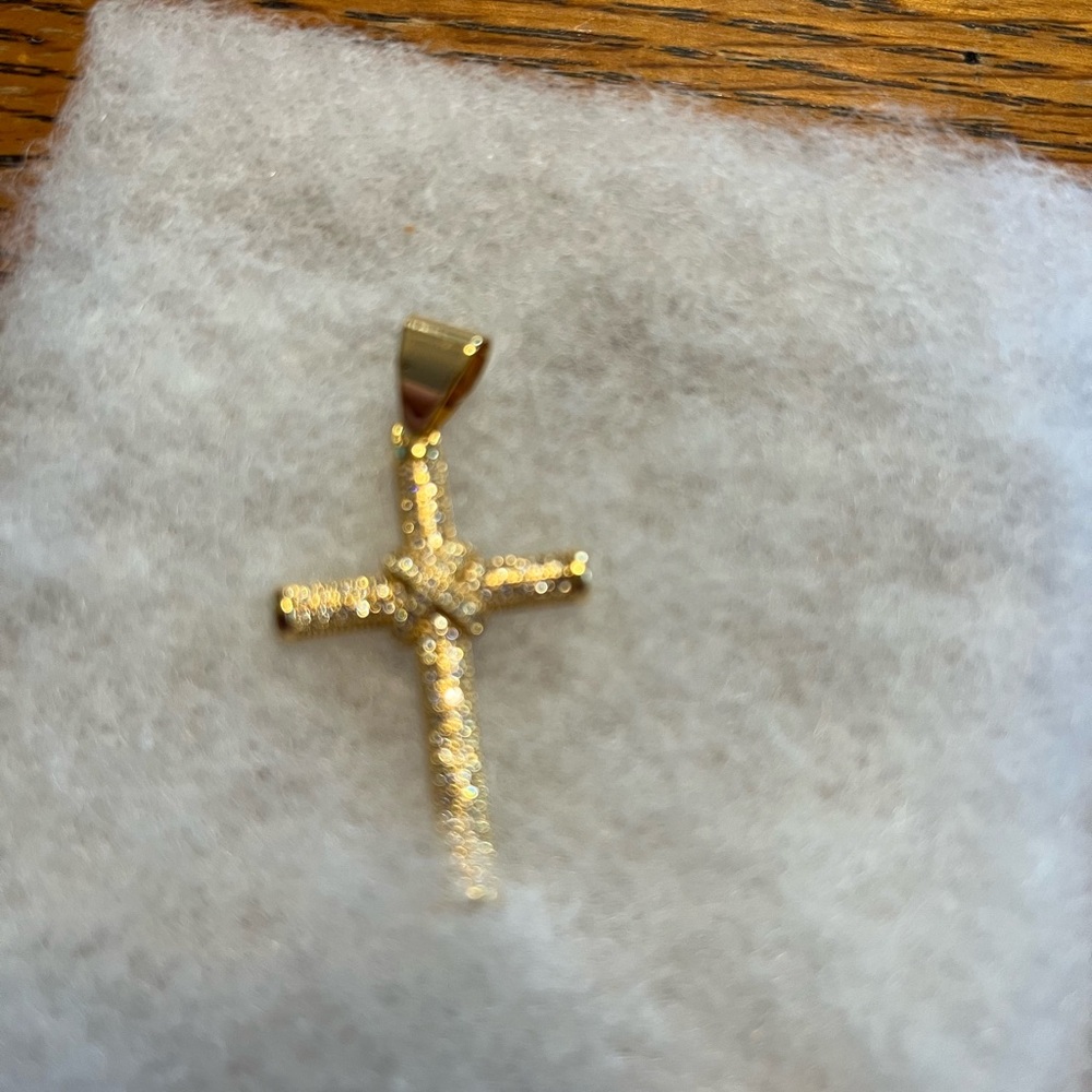 Elegant Gold Cross Pendant
